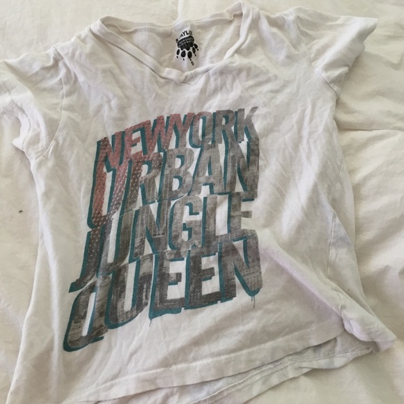 Graphic tee