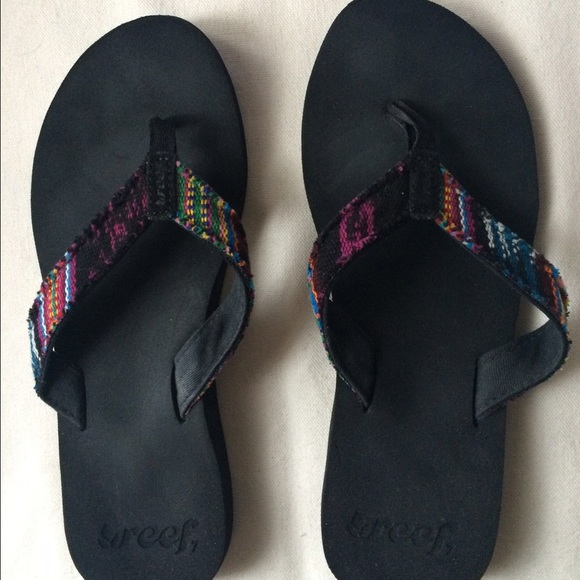 Tribal Reef Flip-Flops