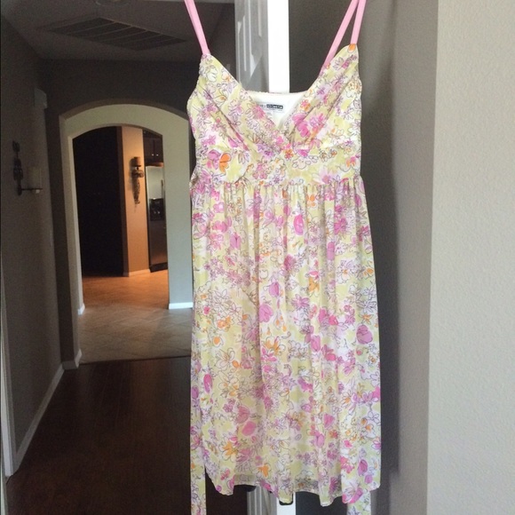 Spring sundress - Picture 1 of 1