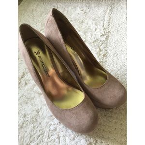 JustFab Nude Suede Wedges Sz 6