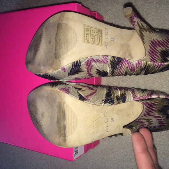 Aldo Fabric Heels - Picture 3 of 4