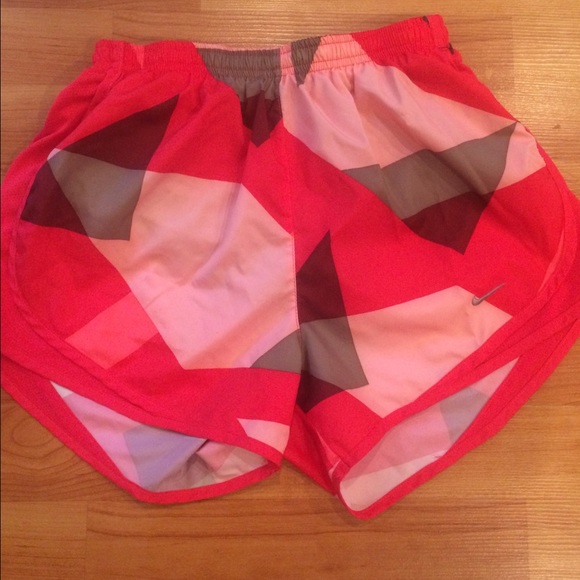 Nike Pants - Nike shorts size small!