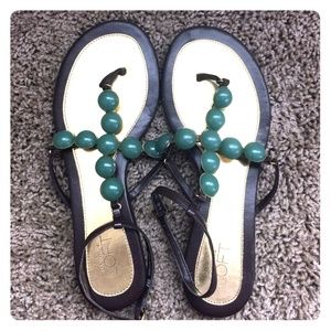 Turquoise accent sandal // size 6, fits like a 7.