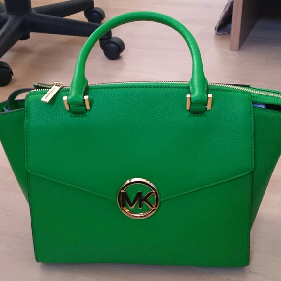 Michael kors Hudson handbag BRAND NEW WITH TAG