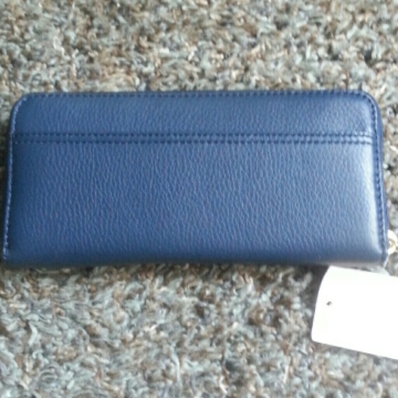 🚫RETURNED🚫 MK NEW Blue Wallet - Picture 2 of 4