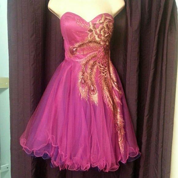Light And Dark Purple Dress With Feather Design