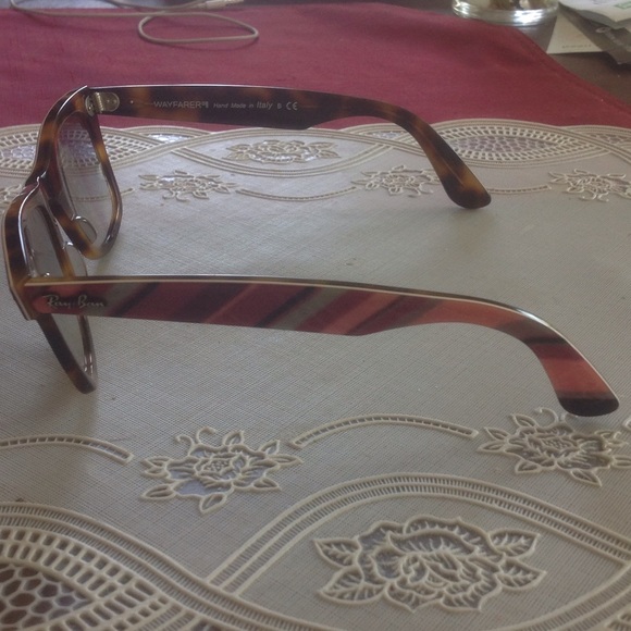 Ray-Ban wayfarer tortoise shell with pink stripes! - Picture 3 of 4