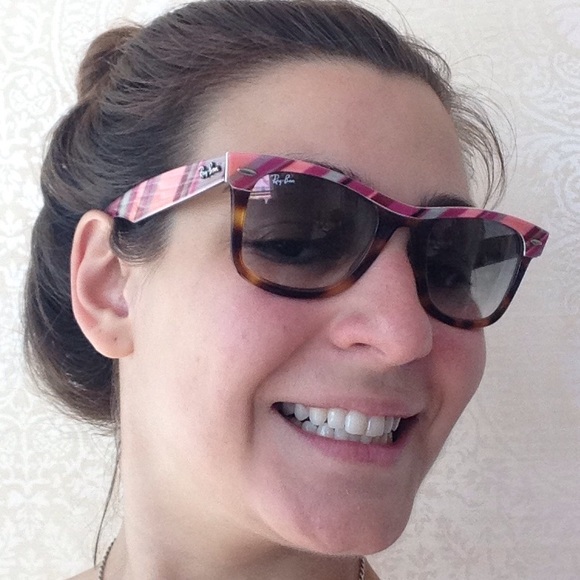 Ray-Ban wayfarer tortoise shell with pink stripes! - Picture 4 of 4