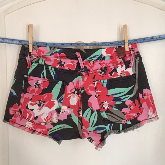 Roxy Shorts