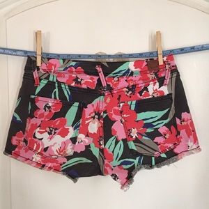 Roxy Shorts