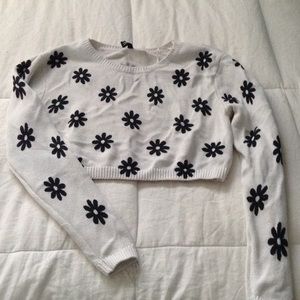 Cropped daisy sweater