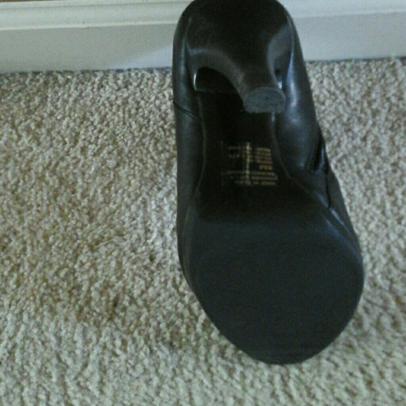 SOLD - Picture 4 of 4