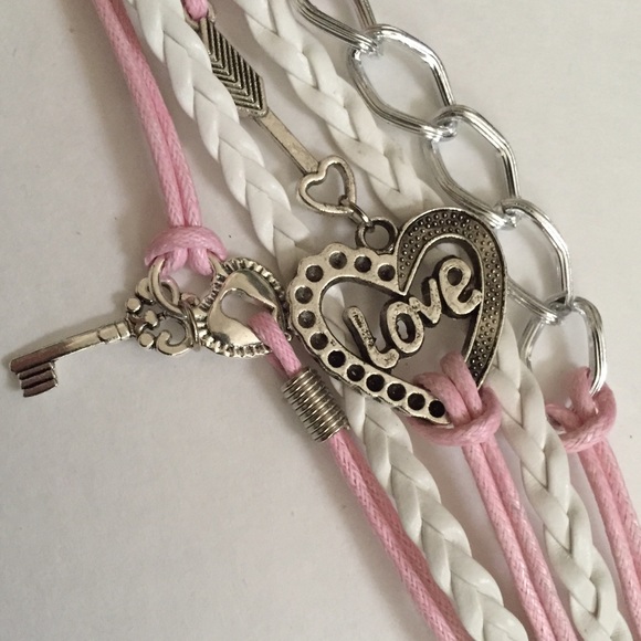 Key Heart Charm Bracelet - Picture 3 of 4