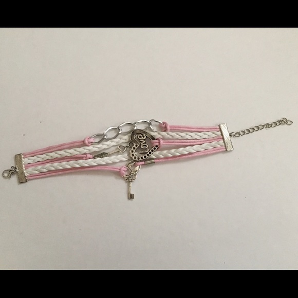 Key Heart Charm Bracelet - Picture 4 of 4