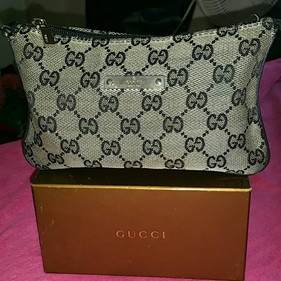 Gucci pouch