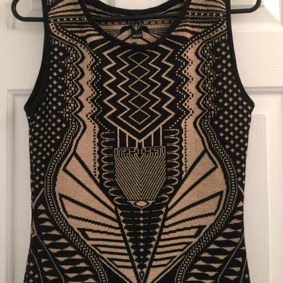 🆕 Windsor bodycon dress - Picture 2 of 2