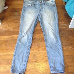 American eagle light wash jeans size 14