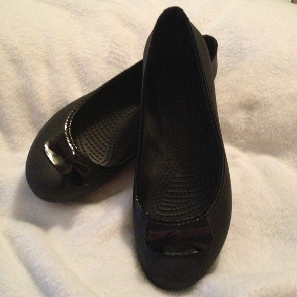 Black Crocs-8B