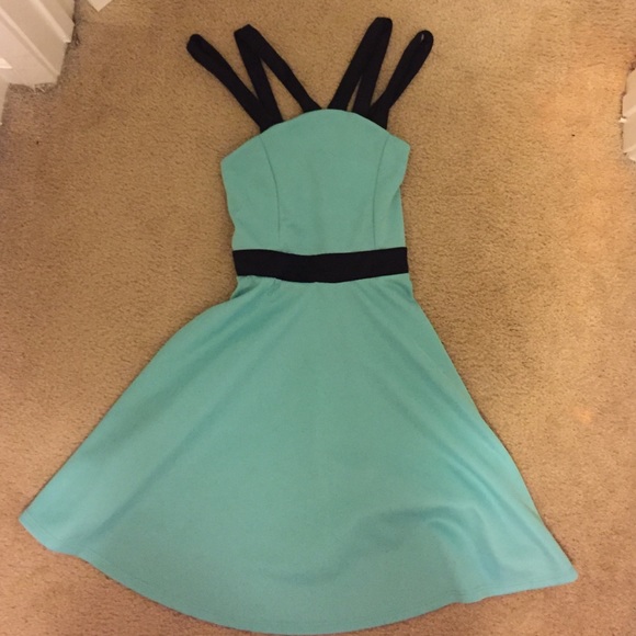 Tempted👗💙 - Picture 1 of 3