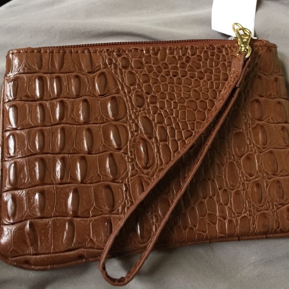 Brown wristlet