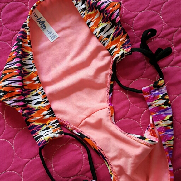 Colorful string bikini - Picture 2 of 3