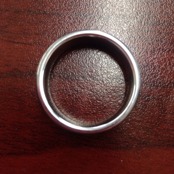 Mans Ring. - Picture 2 of 2