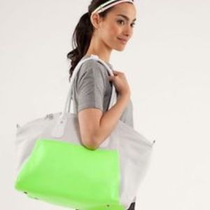 BRAND NEW Lululemon Vinyasa to Vino bag