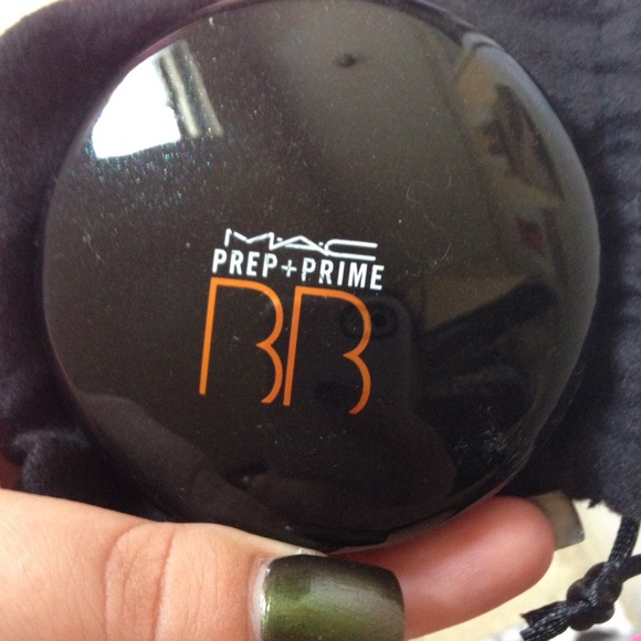 ON HOLD!!!!MAC BB PREP+PRIME COMPACT (AMBE