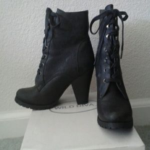 Wild Diva Azura-01 Black Lace up Combat Boots