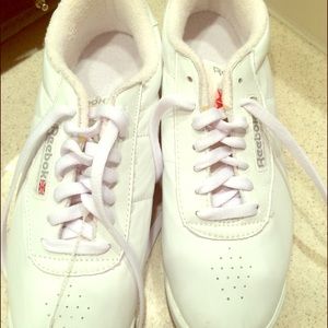 Ladies Reebok gym shoes.