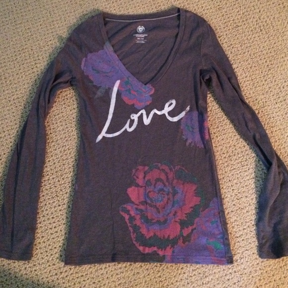 long sleeve graphic tee | American Eagle