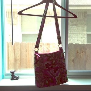 VERA BRADLEY purse w/cute design