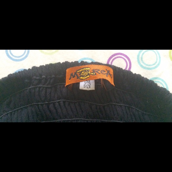 Cute black and purple dress. - Picture 4 of 4