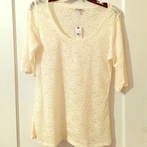 NWT lace like, 3/4 sleeve Express top