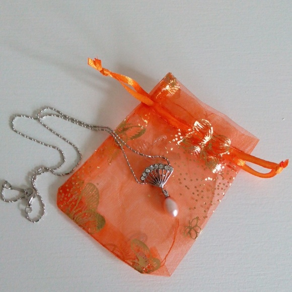 Pink Fresh Water Pearl Necklace 16” inch 18K GP - Picture 3 of 4