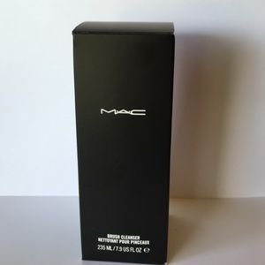 MAC Brush Cleanser