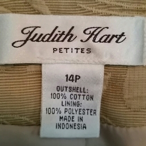 Nice ,jacket ,14p - Picture 2 of 4