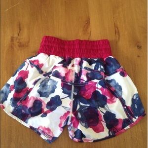 Lululemon tracker shorts, size 4