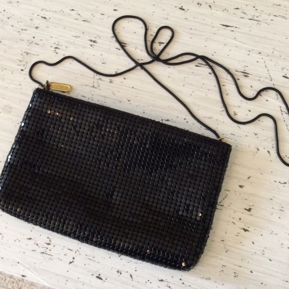 Vintage Handbags - Vintage Black Mesh Chainmail Crossbody