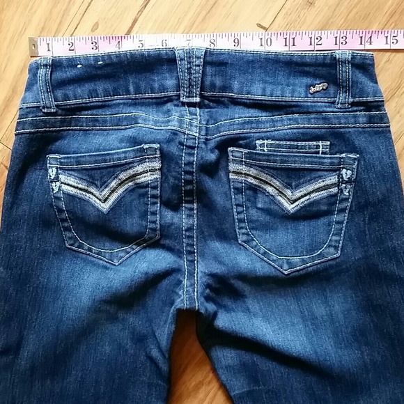 Jolt capri jeans