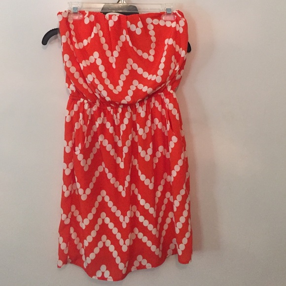 Sleeveless Orange Dress w/ white polkadot chevron - Picture 1 of 1