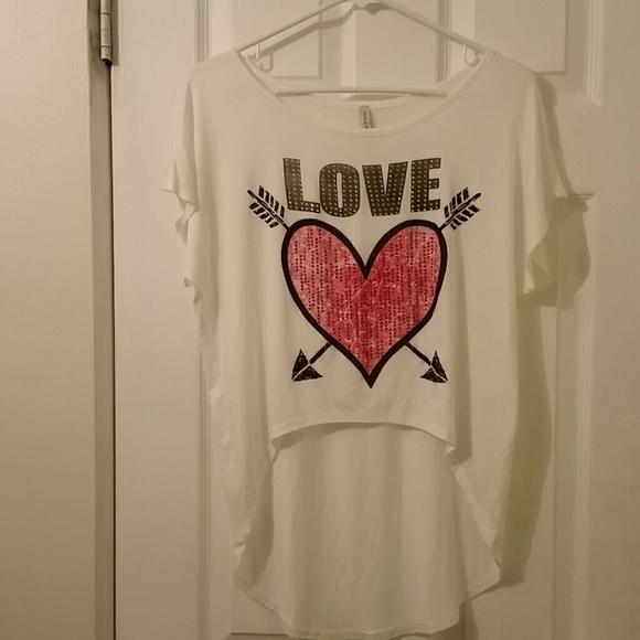 💕Lovely high and low top excellent for the summer