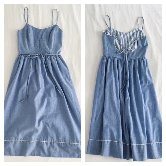 ⛔️BUNDLED⛔️Vintage Reversible Chambray Dress - Picture 2 of 4