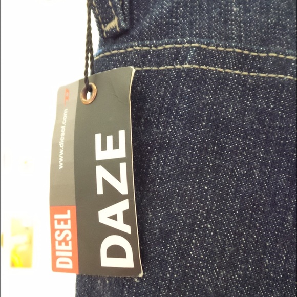 Diesel Daze size 25 button fly regular flare jeans - Picture 4 of 4