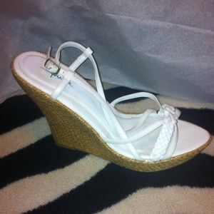 White strappy wedge nwt