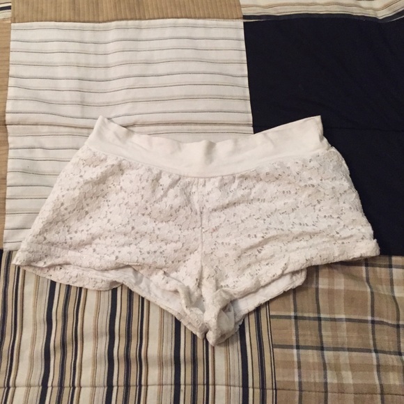 Forever 21 white lace shorts