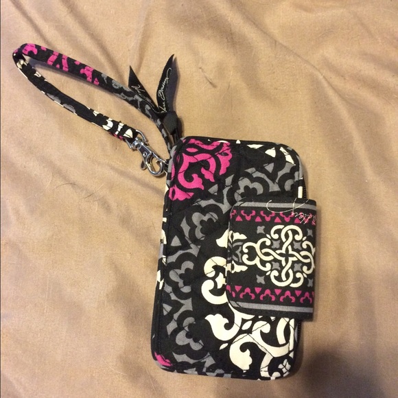 Vera bradley phone wristlet