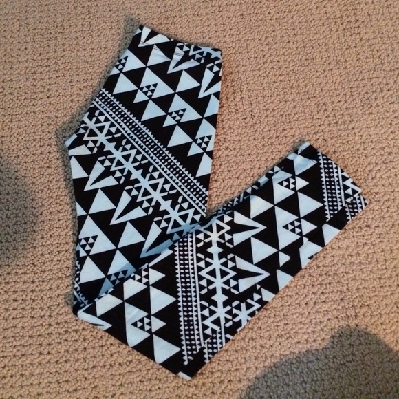 PRINTED LEGGINGS