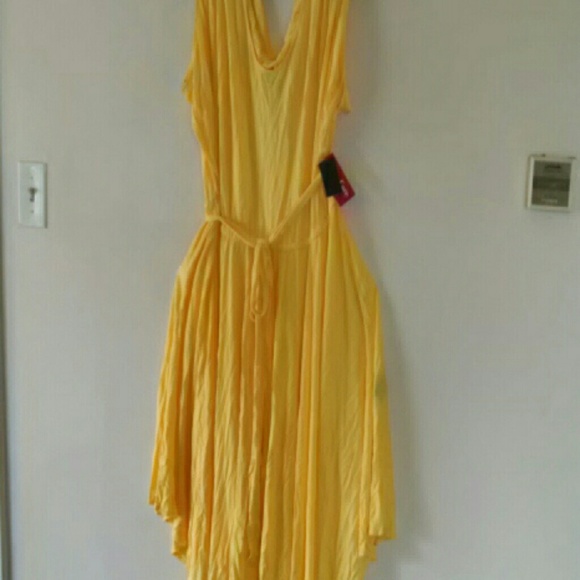 No lowballers!!!. Summer event bold Yellow dress