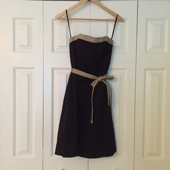 ‼️SOLD IN BUNDLE‼️ White House Black Market Dress